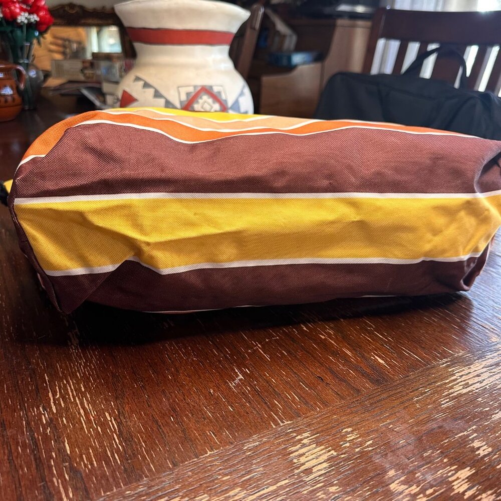 Sunset Colored Weekend Tote Lightweight Travel Bag - Picture 6 of 12